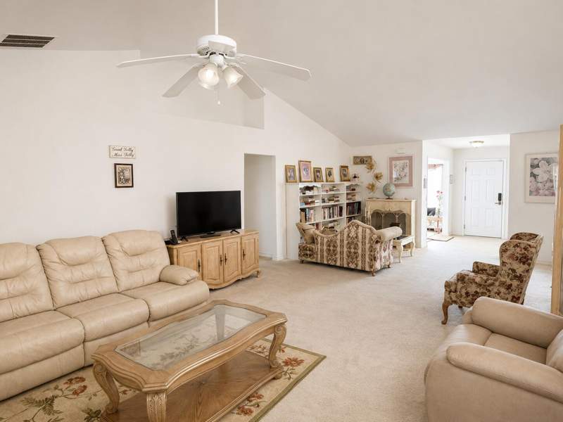 4 bedroom Single Family Residence at 2017 SE Dranson Circle, Port St Lucie Section 40, Port St. Lucie — photo 2