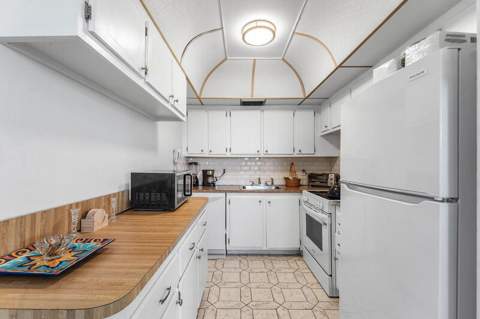 4019 Cambridge A, Deerfield Beach FL - photo 6 of 49