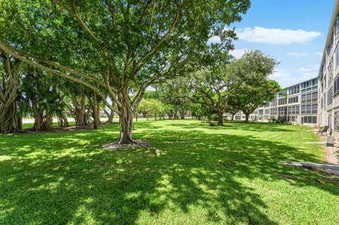 4019 Cambridge A, Deerfield Beach FL - photo 20 of 49