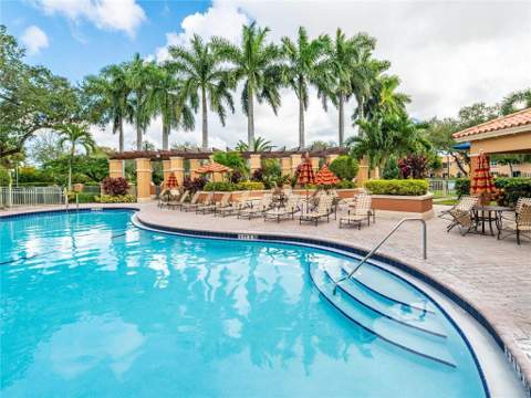 2319 Mariner Court #2706, Dania Beach FL - photo 10 of 13