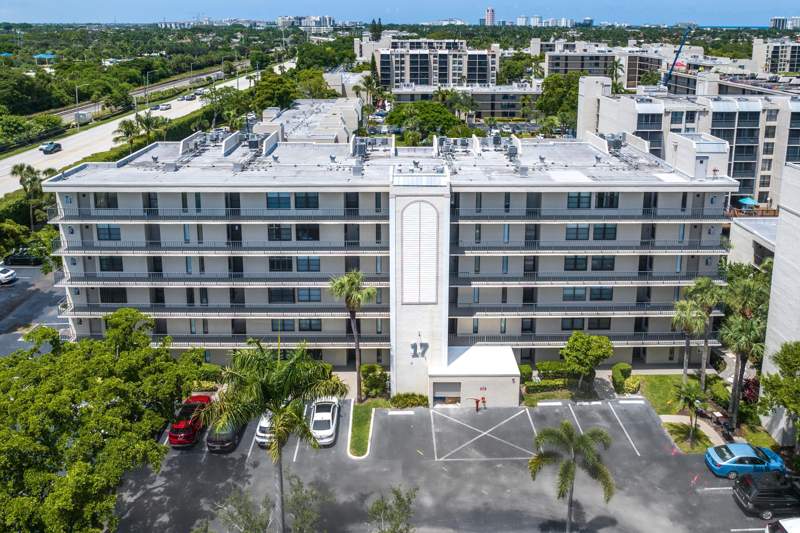 2 bedroom Condominium at 17 Royal Palm Way #6060, Boca Bayou Condo, Boca Raton — photo 2