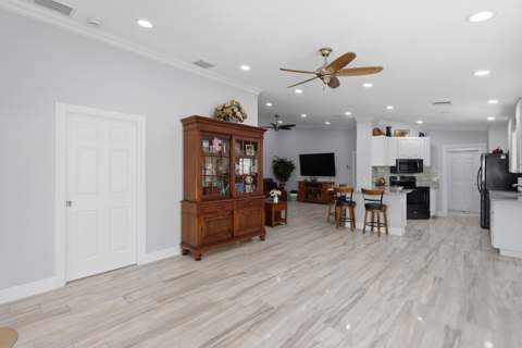 8450 Saint Johns Court, Wellington FL - photo 23 of 46