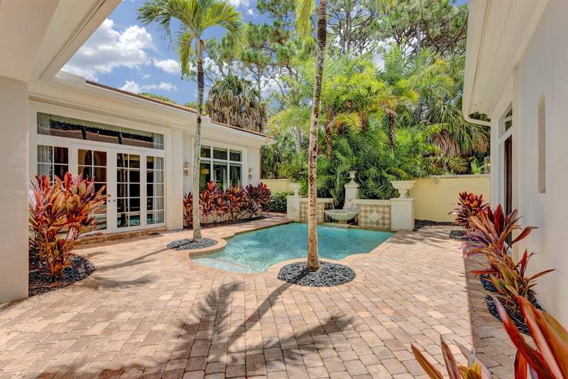 4 bedroom Single Family Residence at 11317 Caladium Lane, Old Palm 2, Palm Beach Gardens — photo 3