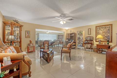 2886 Fernley Drive #5, West Palm Beach FL - photo 7 of 31