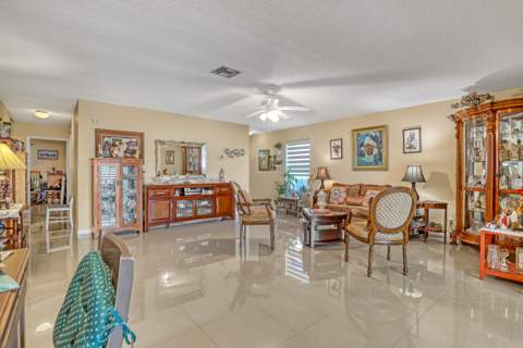 2886 Fernley Drive #5, West Palm Beach FL - photo 9 of 31