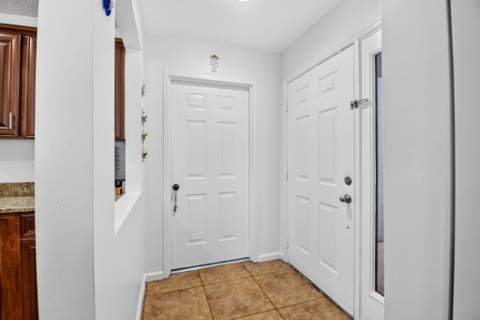 1633 Woodbridge Lakes Circle #1633, West Palm Beach FL - photo 7 of 40