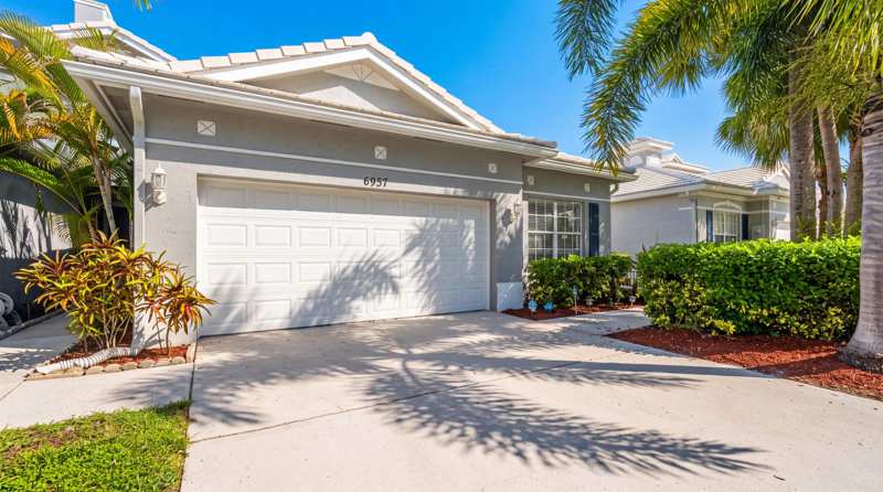 3 bedroom Villa at 6957 Blue Skies Drive, Lantern Key, Lake Worth — photo 1