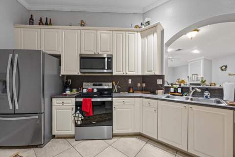 6957 Blue Skies Drive, Lake Worth FL - photo 12 of 22