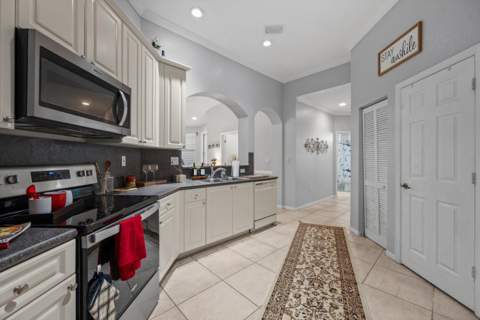 6957 Blue Skies Drive, Lake Worth FL - photo 14 of 22
