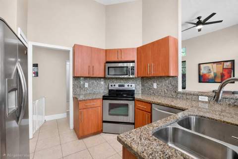 16483 NW 12th Street, Pembroke Pines FL - photo 21 of 45