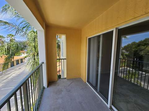 140 Yacht Club Way #305, Hypoluxo FL - photo 19 of 33