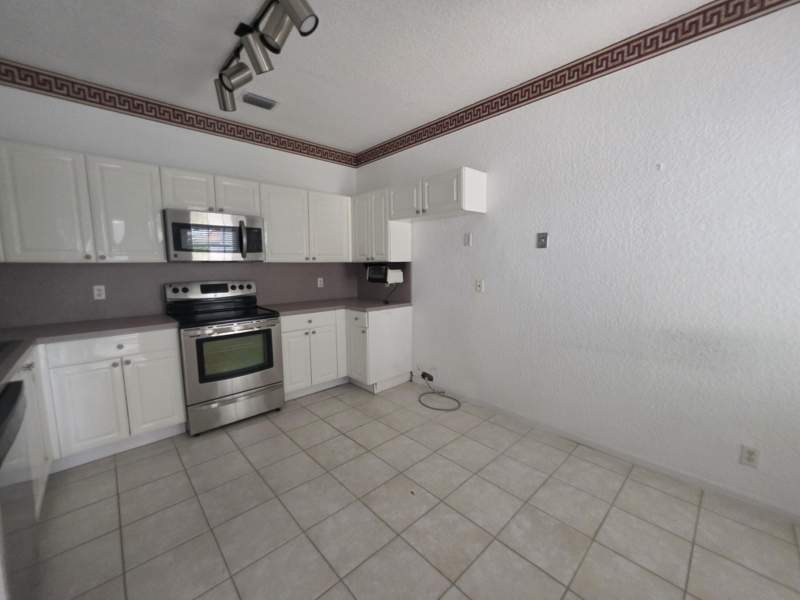 3 bedroom Condominium at 7953 Laina Lane #1, Grove Village Condo, Boynton Beach — photo 4