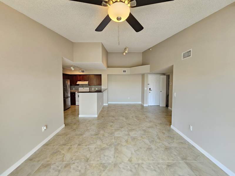 2 bedroom Condominium at 140 Yacht Club Way #305, Yacht Club On The Intracoastal, Hypoluxo — photo 4