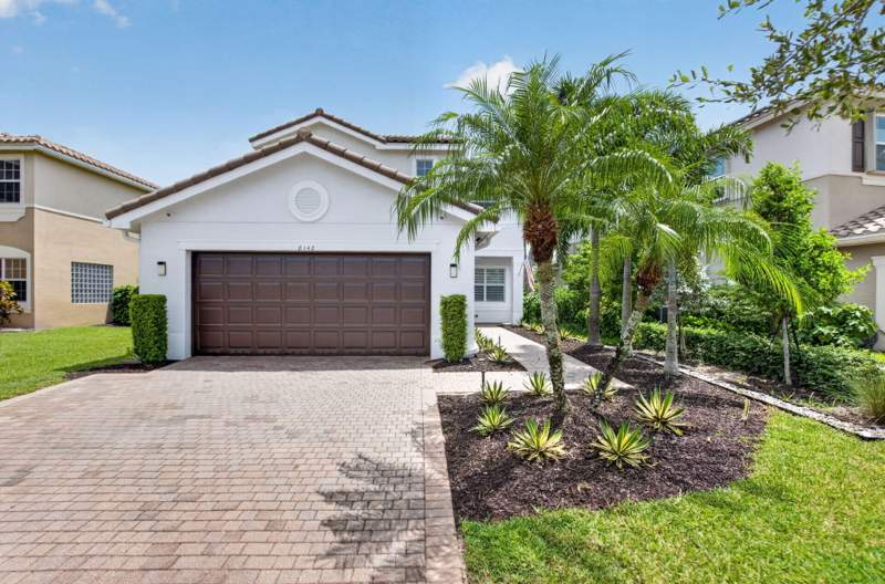 4 bedroom Single Family Residence at 8142 Kendria Cove Terrace, Canyon Trails, Boynton Beach — photo 2
