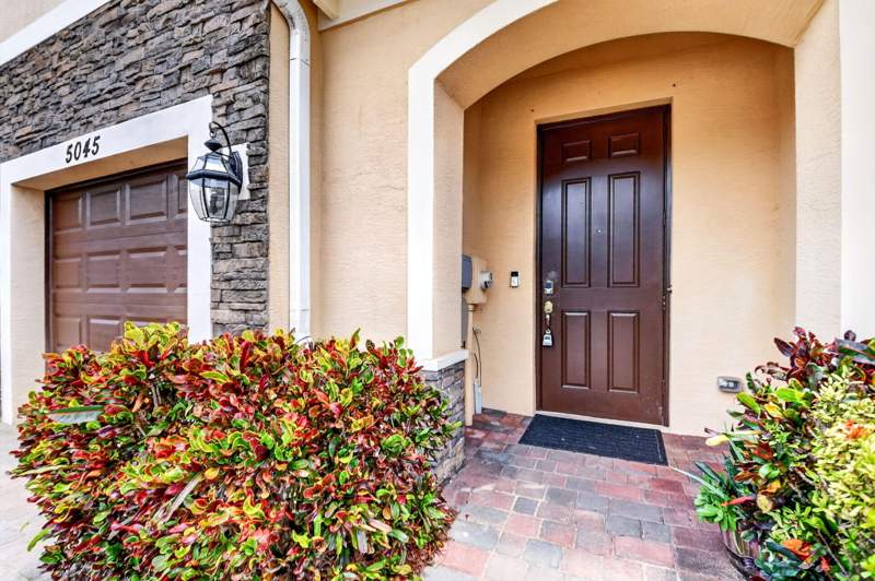 4 bedroom Townhouse at 5045 Ellery Terrace, Charleston Commons, West Palm Beach — photo 3