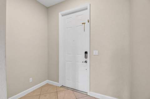 5045 Ellery Terrace, West Palm Beach FL - photo 6 of 33