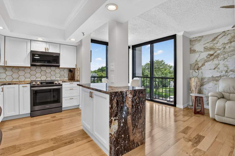 2 bedroom Condominium at 6845 Willow Wood Drive #3044, Willow Wood Midrise, Boca Raton — photo 3