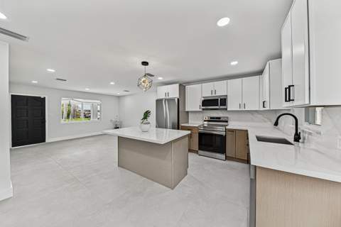 350 NE 42nd Street, Oakland Park FL - photo 17 of 42