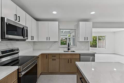 350 NE 42nd Street, Oakland Park FL - photo 16 of 42