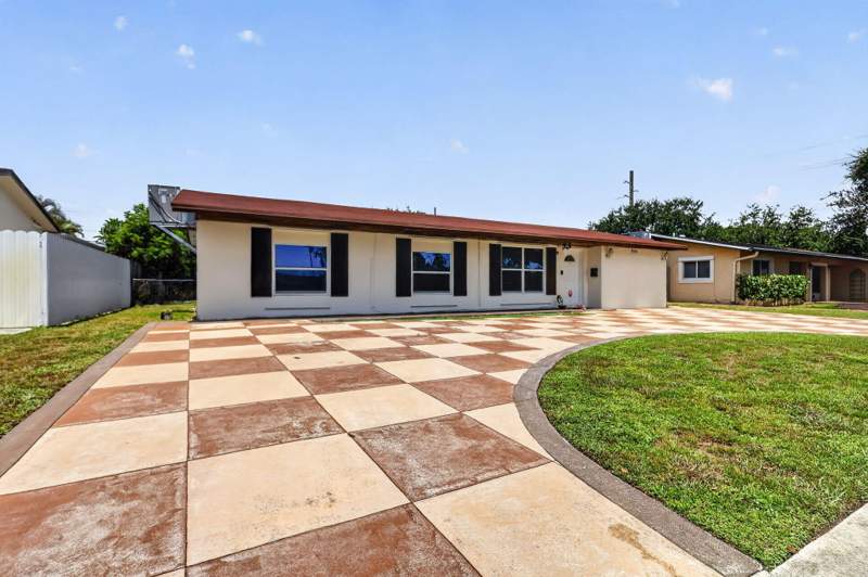 4 bedroom Single Family Residence at 2220 N 47th Avenue, Hollywood Hills Amen Plat, Hollywood — photo 3