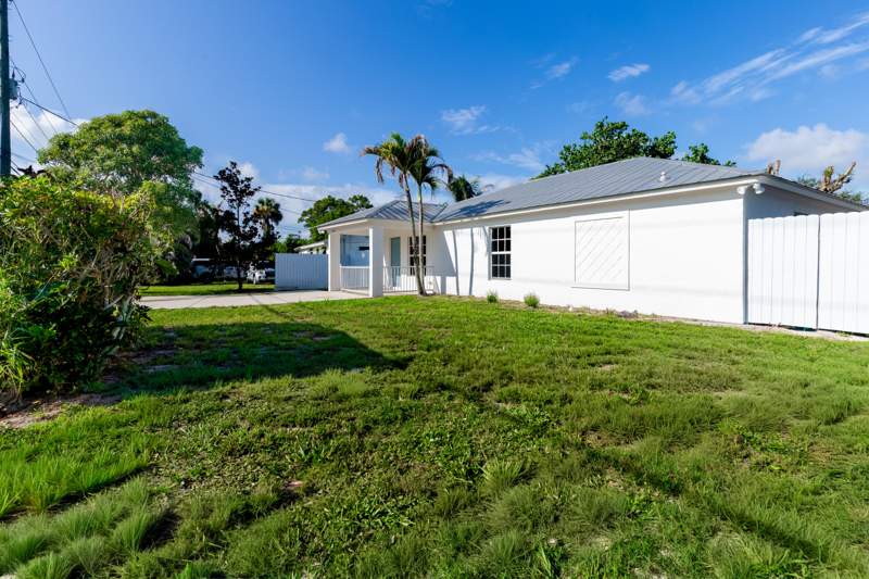 3 bedroom Single Family Residence at 5060 SE Ebbtide Avenue, Port Salerno, Stuart — photo 3