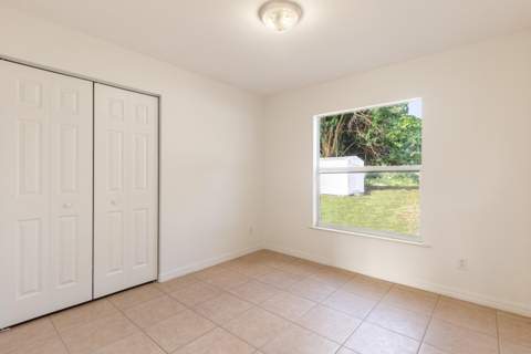 5060 SE Ebbtide Avenue, Stuart FL - photo 13 of 25