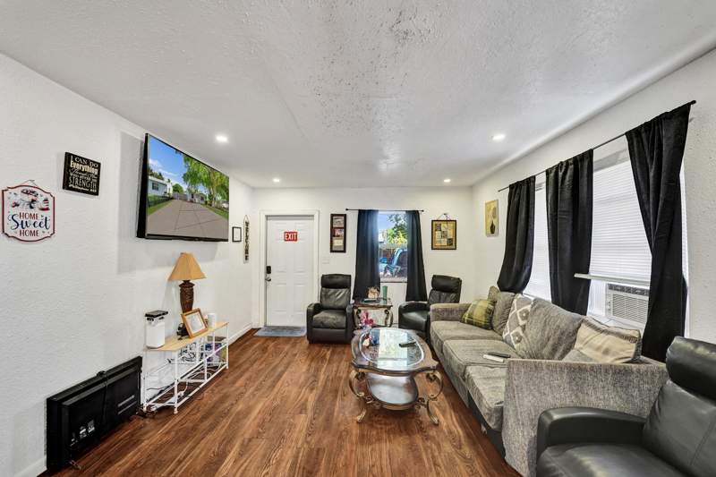 6 bedroom Single Family Residence at 2815 Adams Street, Hollywood Little Ranches, Hollywood — photo 5