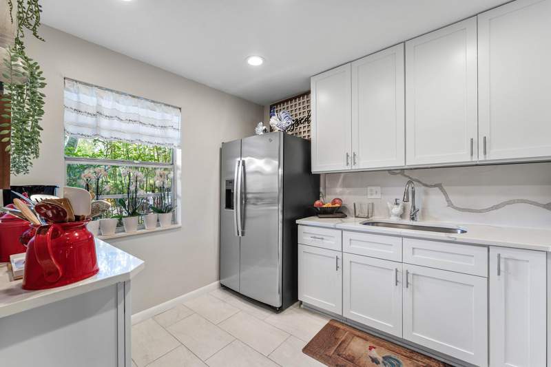 1 bedroom Condominium at 112 Lake Constance Drive, Golden Lakes Village Condo B C D, West Palm Beach — photo 4