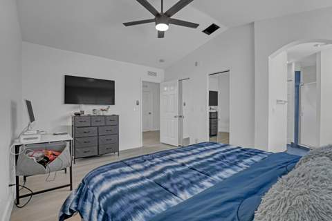 3070 Waddell Avenue, West Palm Beach FL - photo 16 of 41