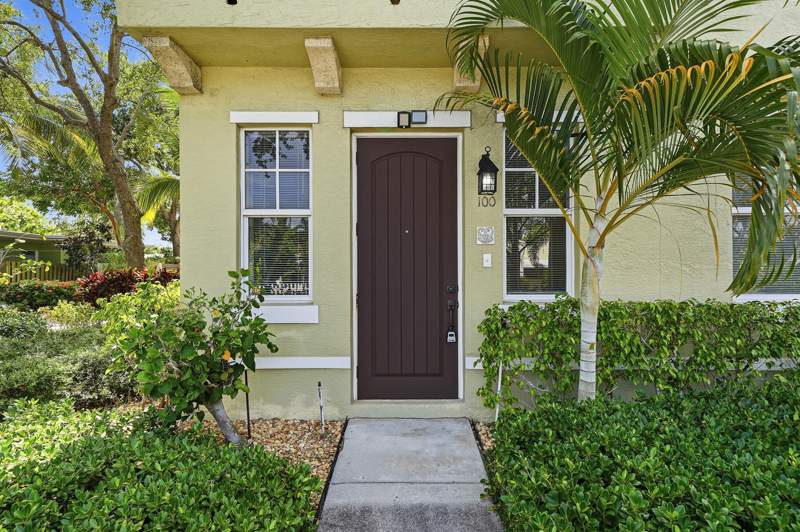 3 bedroom Townhouse at 219 N L Street #100, Coconut Walk Of Lake Worth, Lake Worth Beach — photo 5