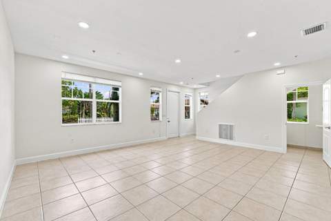 219 N L Street #100, Lake Worth Beach FL - photo 9 of 33
