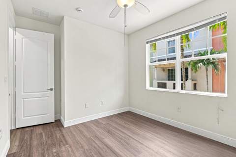 219 N L Street #100, Lake Worth Beach FL - photo 19 of 33