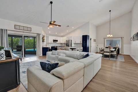 1711 W Oak Knoll Circle, Davie FL - photo 6 of 43
