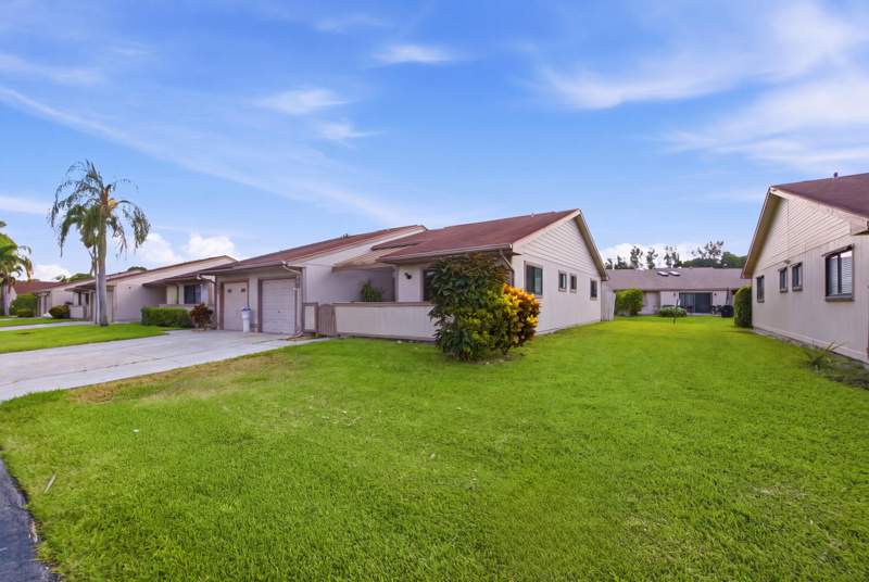 2 bedroom Villa at 18 Winchmore Lane, Boynton Lakes 3, Boynton Beach — photo 4