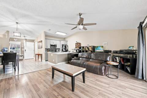 18 Winchmore Lane, Boynton Beach FL - photo 7 of 27
