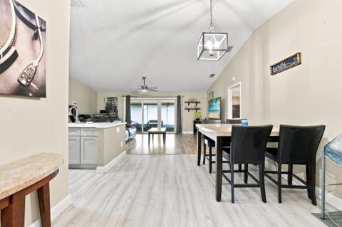 18 Winchmore Lane, Boynton Beach FL - photo 9 of 27