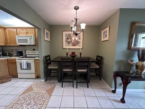 325 Knotty Pine Circle #A-1, Greenacres FL - photo 16 of 40