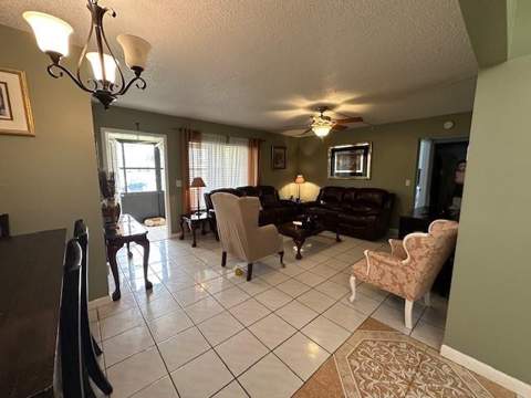 325 Knotty Pine Circle #A-1, Greenacres FL - photo 18 of 40