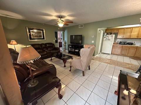 325 Knotty Pine Circle #A-1, Greenacres FL - photo 23 of 40