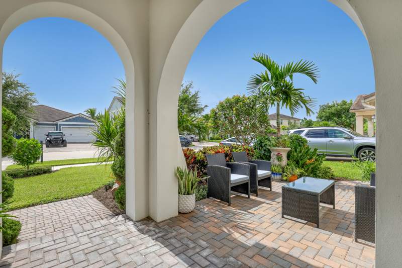 6 bedroom Single Family Residence at 1047 Ember Ridge Run, Arden, Loxahatchee — photo 4