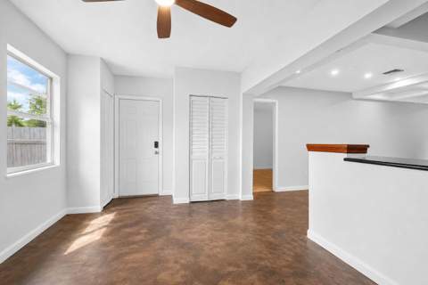 2220 N 47th Avenue, Hollywood FL - photo 12 of 22