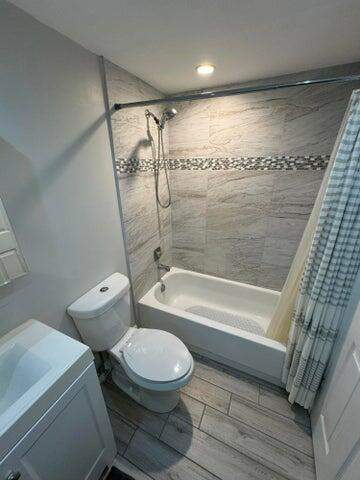 127 Flanders C #C, Delray Beach FL - photo 15 of 31