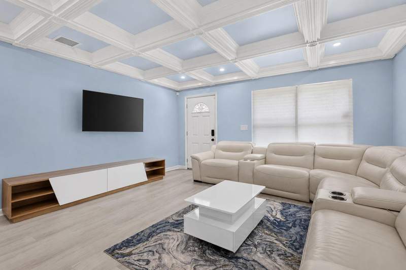 4 bedroom Single Family Residence at 2220 N 47th Avenue, Hollywood Hills Amen Plat, Hollywood — photo 4