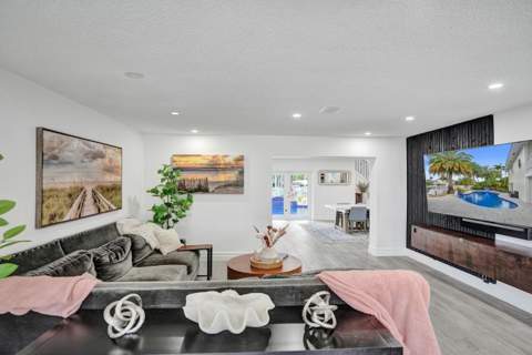 4011 NE 26th Avenue, Lighthouse Point FL - photo 9 of 36
