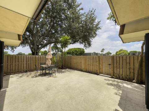 187 Charter Way, West Palm Beach FL - photo 6 of 25