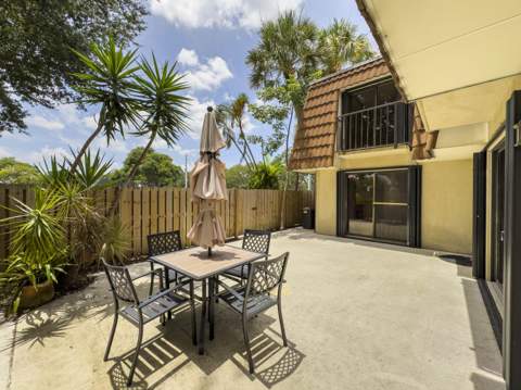187 Charter Way, West Palm Beach FL - photo 7 of 25