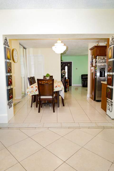 3335 10th Avenue, Palm Springs FL - photo 10 of 20