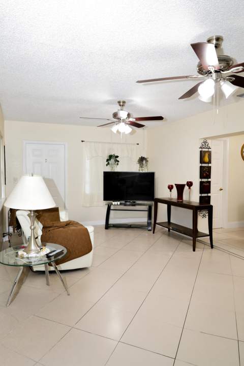 3335 10th Avenue, Palm Springs FL - photo 9 of 20