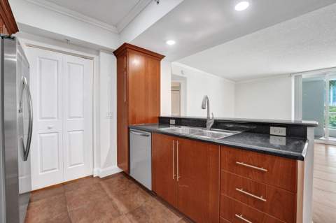 401 SW 4th Avenue #203, Fort Lauderdale FL - photo 8 of 42
