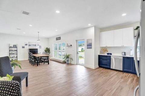 2622 NE 27th Avenue, Lighthouse Point FL - photo 9 of 24